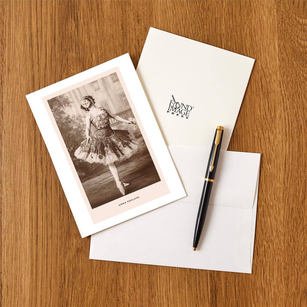 Greeting Card AP-170 Anna Pavlova in Ballet Pose